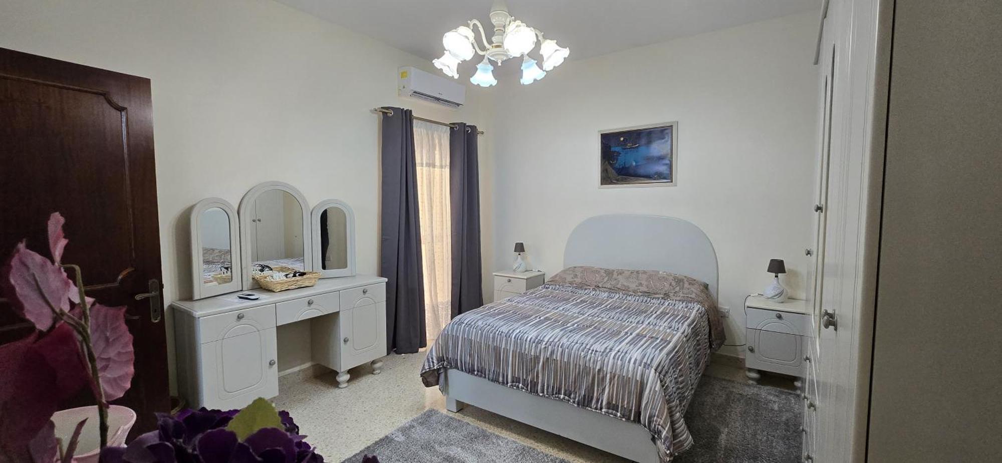 Lourdes House Apartment San Gwann Bagian luar foto